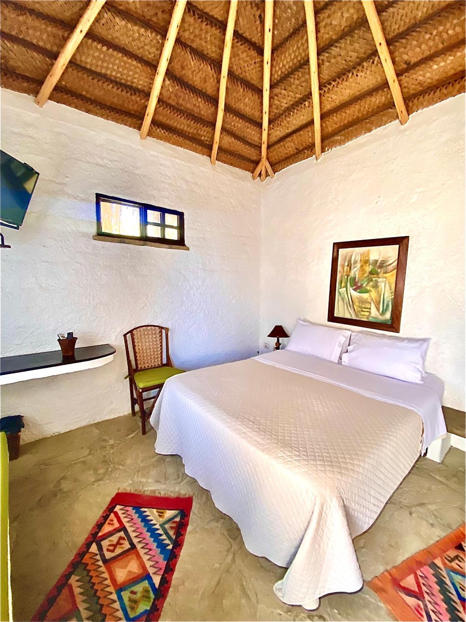Hotel Smiling Crab Canoas de Punta Sal Luaran gambar