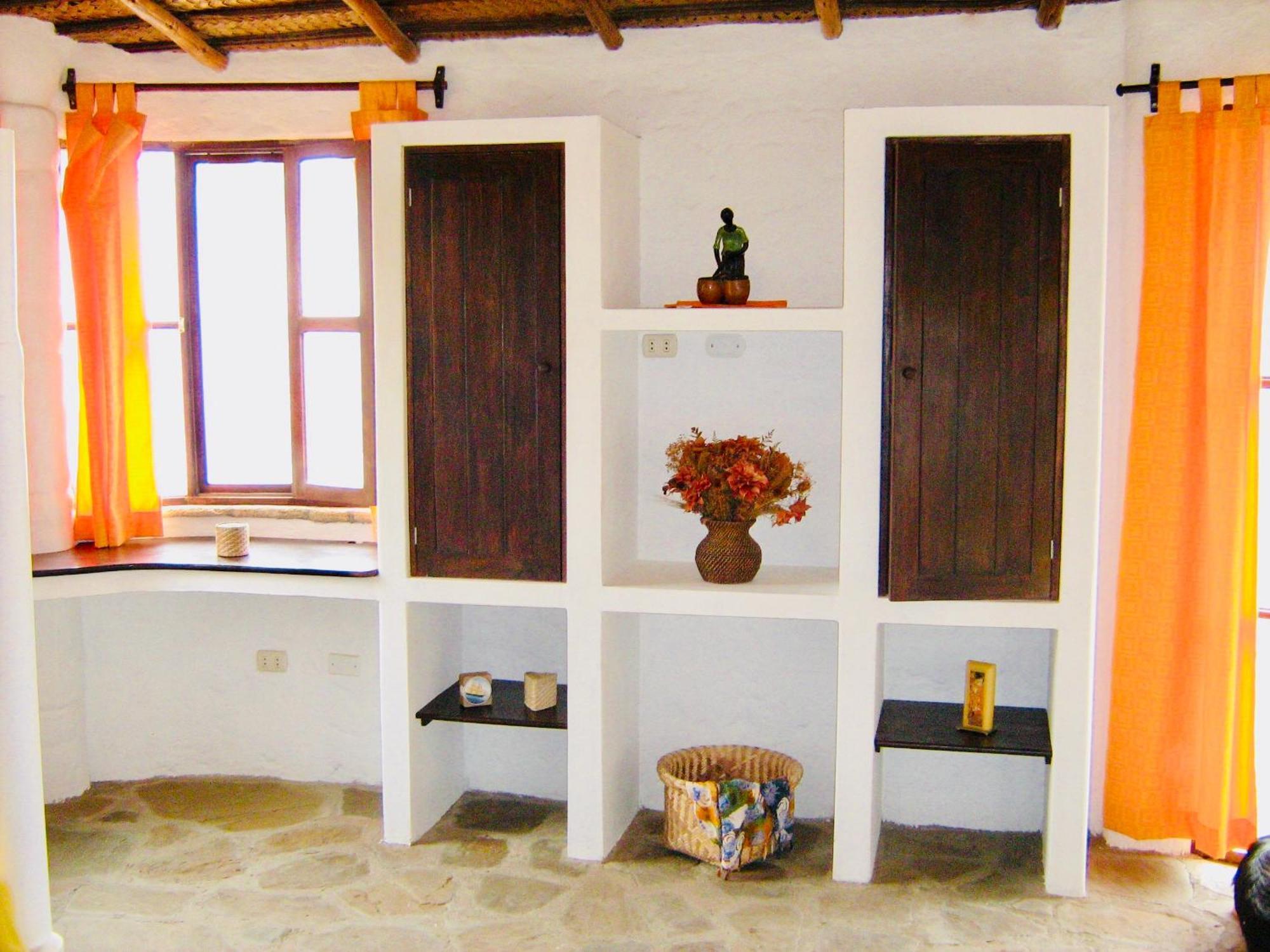 Hotel Smiling Crab Canoas de Punta Sal Luaran gambar
