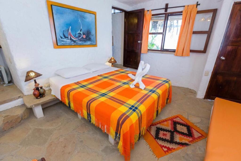 Hotel Smiling Crab Canoas de Punta Sal Luaran gambar