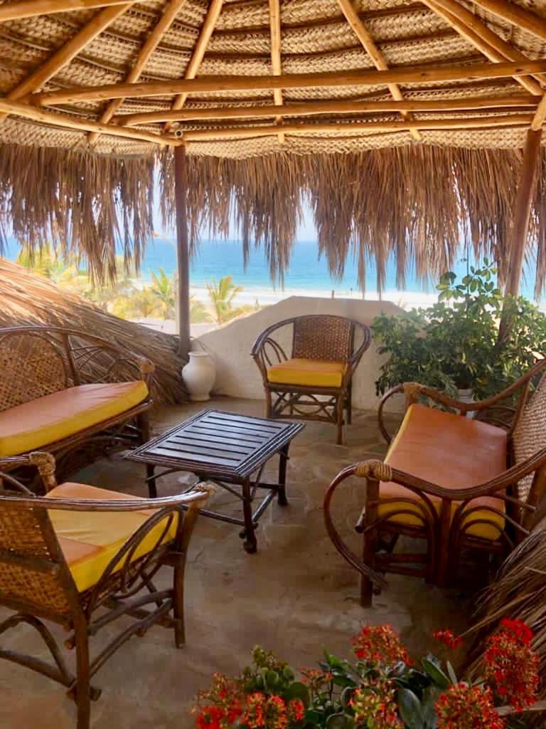 Hotel Smiling Crab Canoas de Punta Sal Luaran gambar