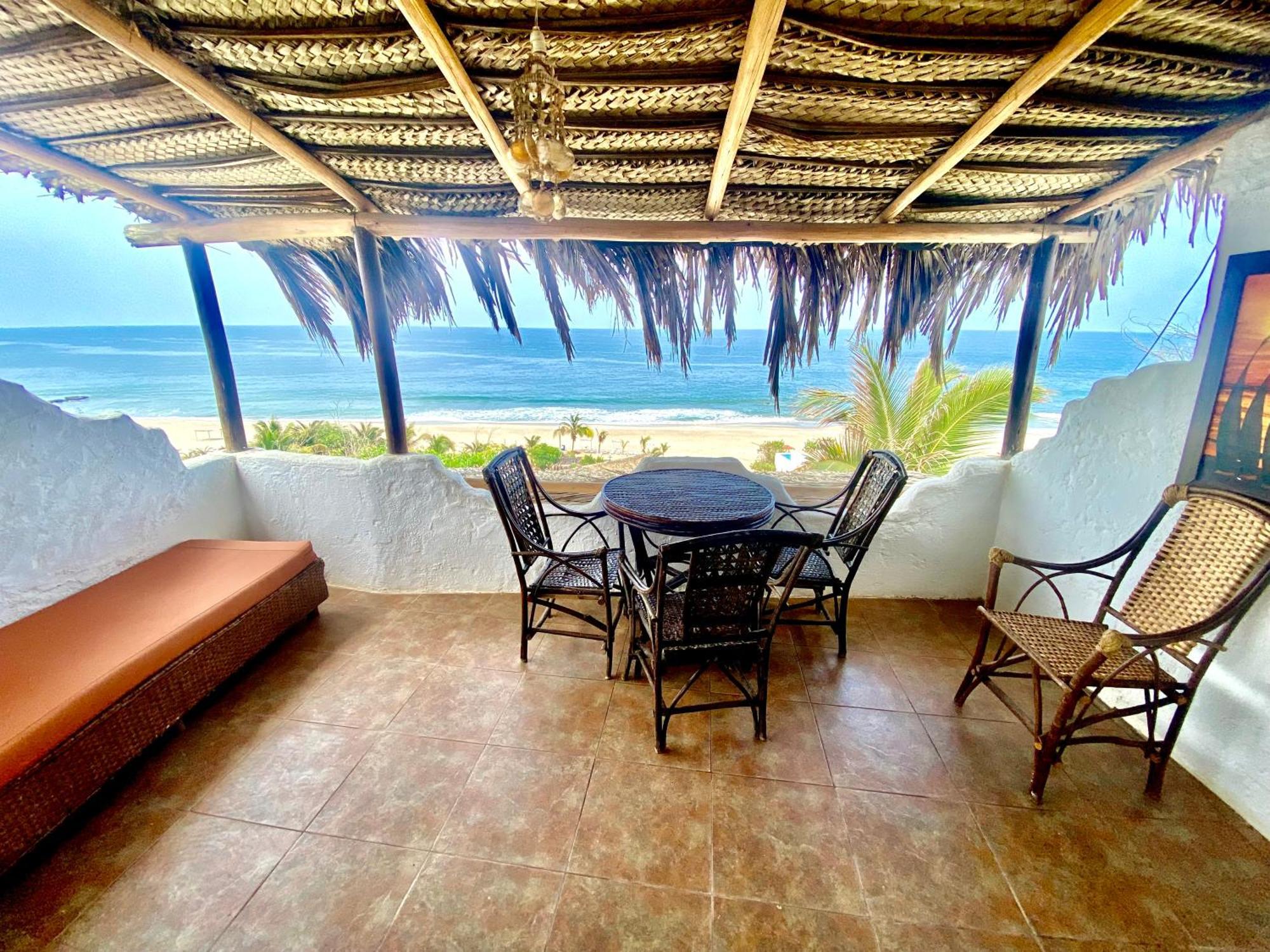 Hotel Smiling Crab Canoas de Punta Sal Luaran gambar