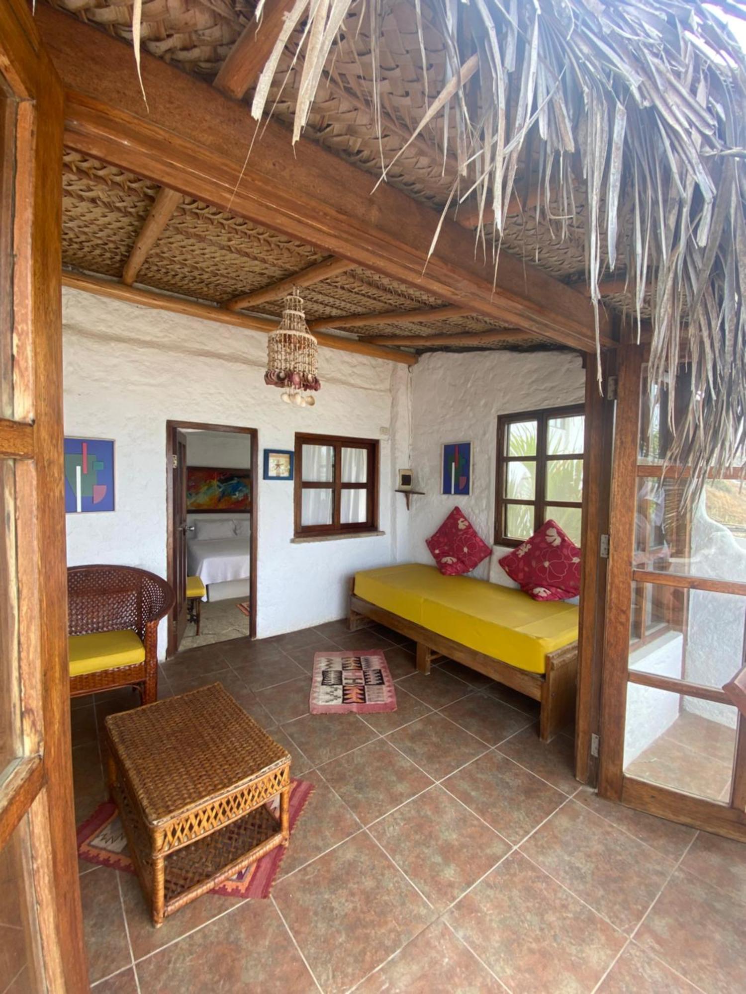 Hotel Smiling Crab Canoas de Punta Sal Luaran gambar