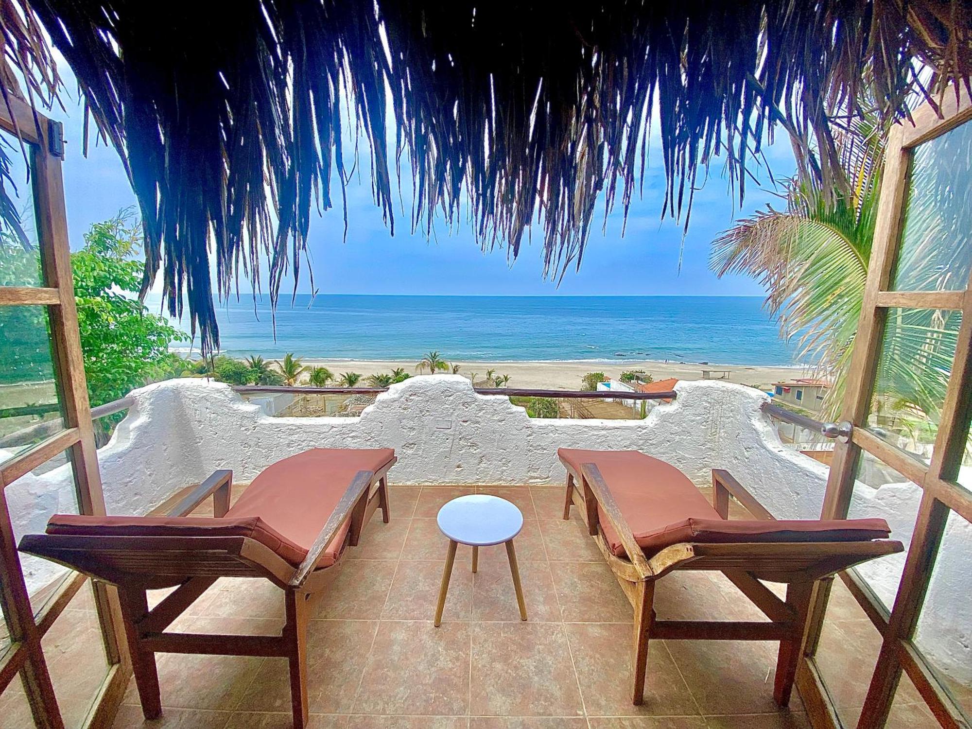 Hotel Smiling Crab Canoas de Punta Sal Luaran gambar