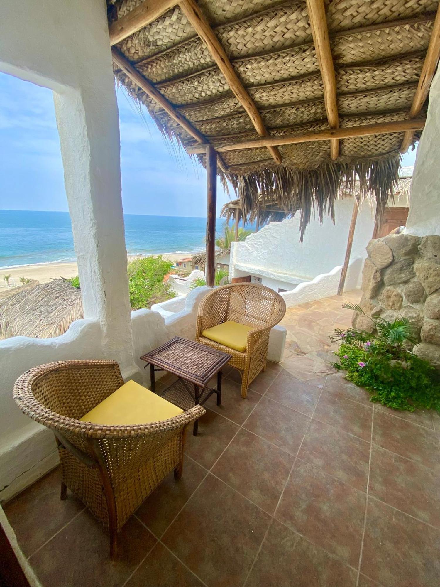 Hotel Smiling Crab Canoas de Punta Sal Luaran gambar