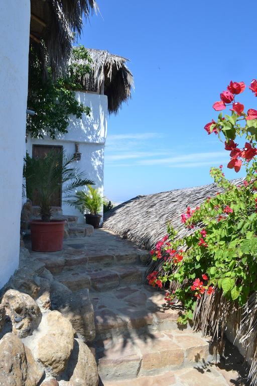 Hotel Smiling Crab Canoas de Punta Sal Luaran gambar